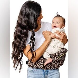 NEW Tushbaby - Safety Certified Hip Seat Carrier - Leopard Print WITH EXPANDER